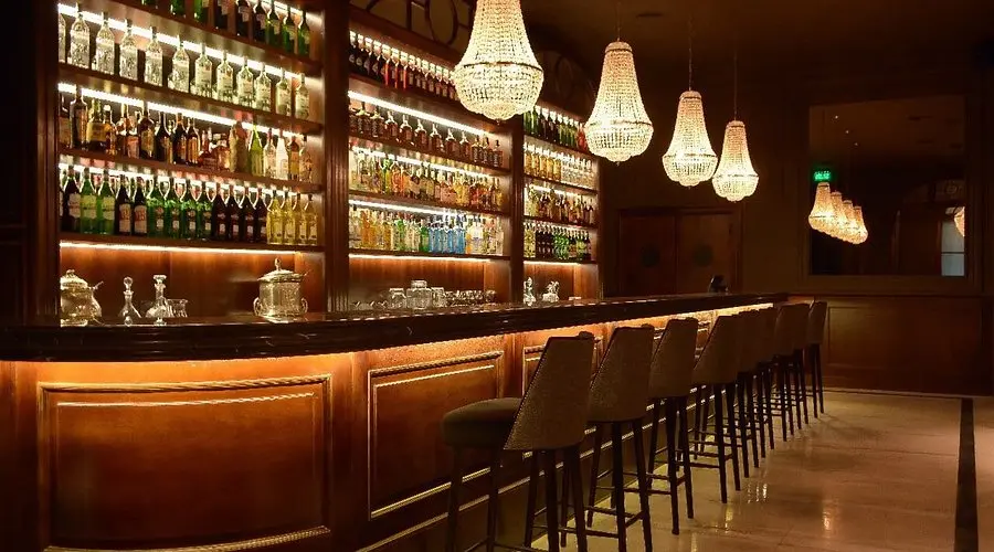 bar