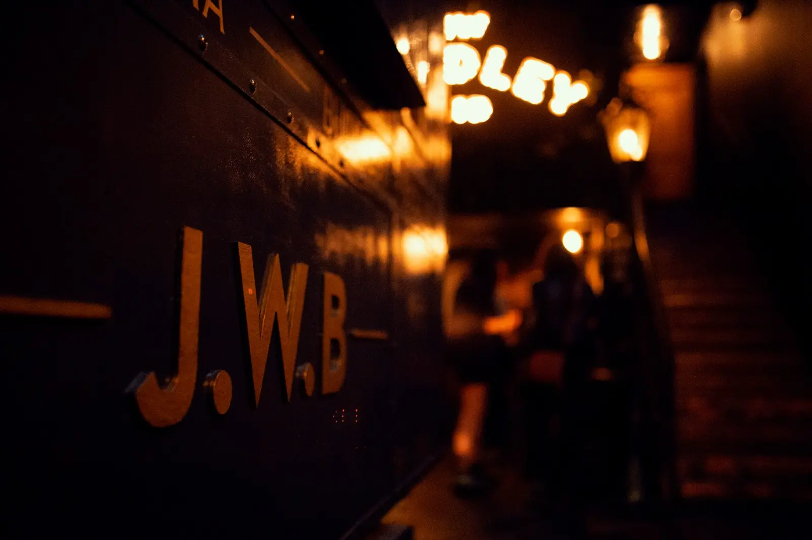 bar